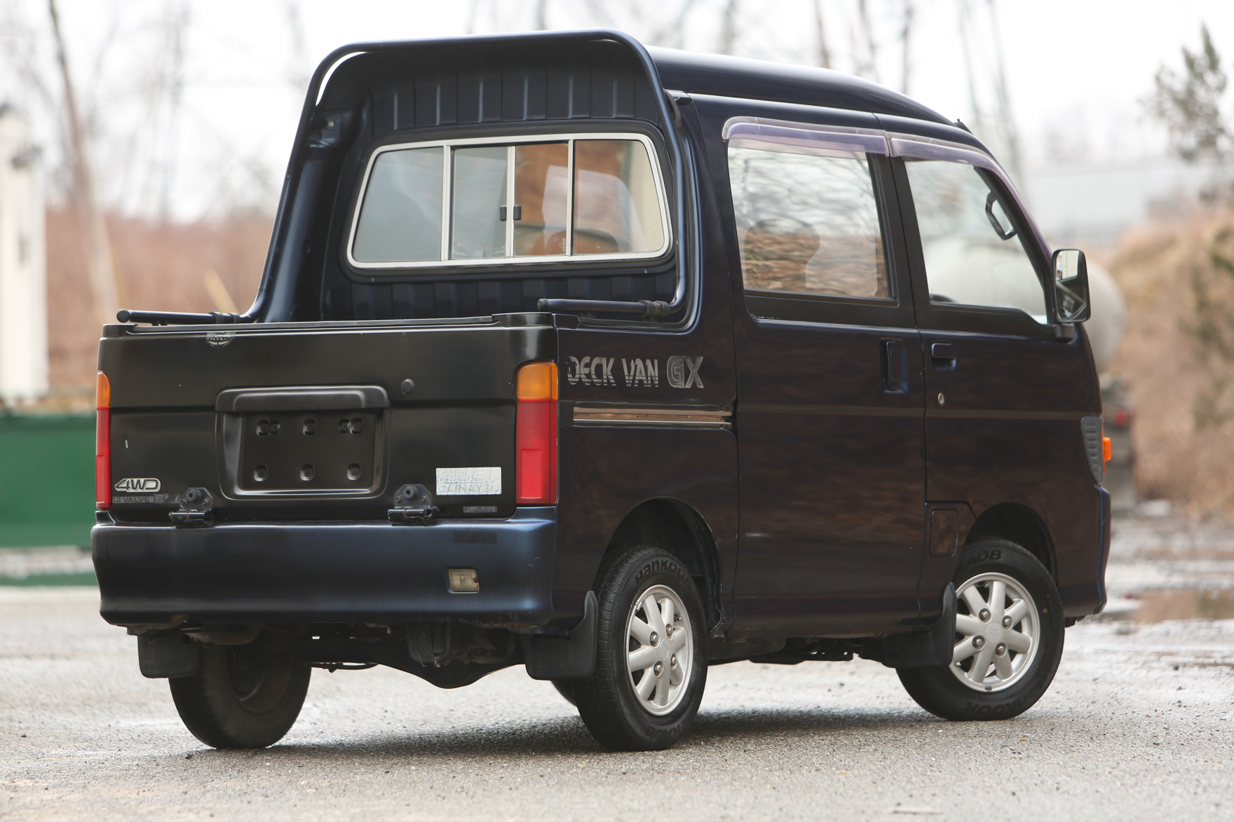 daihatsu van modified